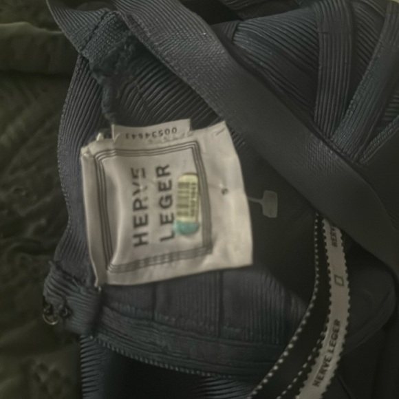 Herve Leger size small designer new worn once for photos - Picture 2 of 2